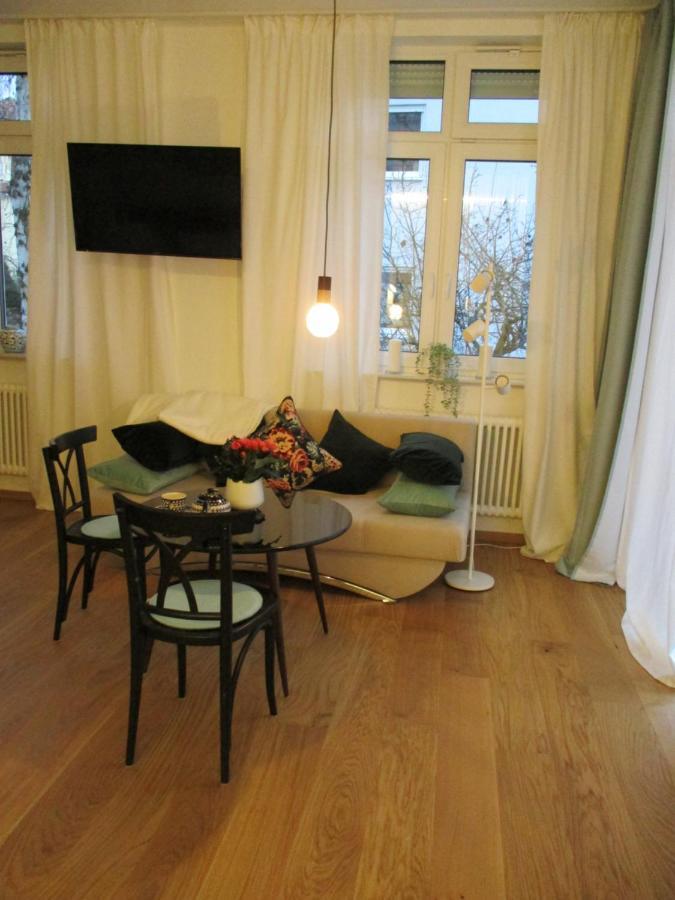 Apartment Am Apfelbaum Reutlingen Buitenkant foto
